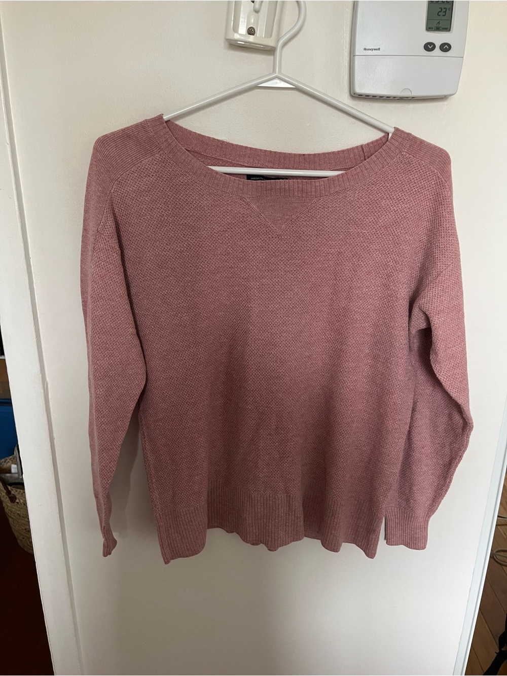 American Eagle Outfitters Mauve Crewneck Sweater